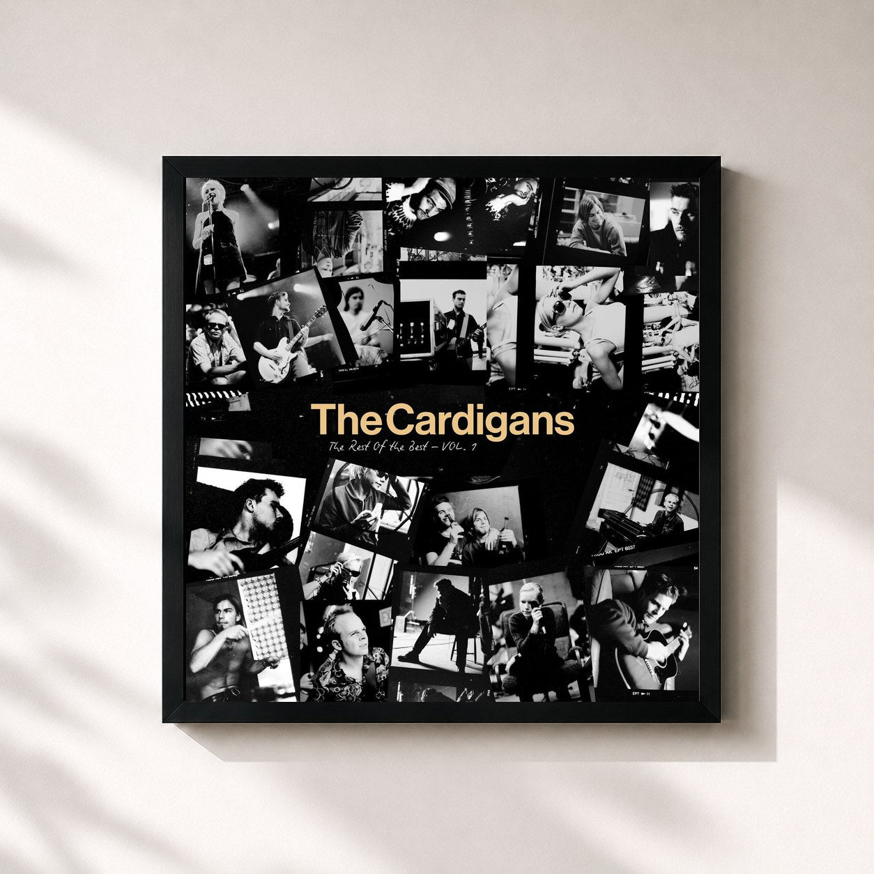 #noir Tableau carré de l'album The Rest Of The Best (Vol. 1) de The Cardigans, cadre noir 32x32 cm