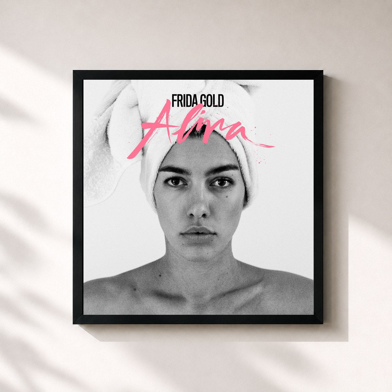 #noir Tableau carré de l'album Alina de Frida Gold, cadre noir 32x32 cm