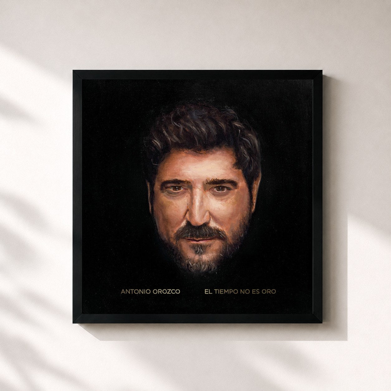 #noir Tableau carré de l'album El Tiempo No Es Oro de Antonio Orozco, cadre noir 32x32 cm