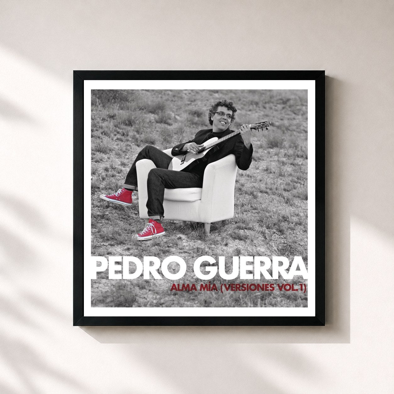 #noir Tableau carré de l'album Alma Mia (Versiones Vol. 1) de Pedro Guerra, cadre noir 32x32 cm