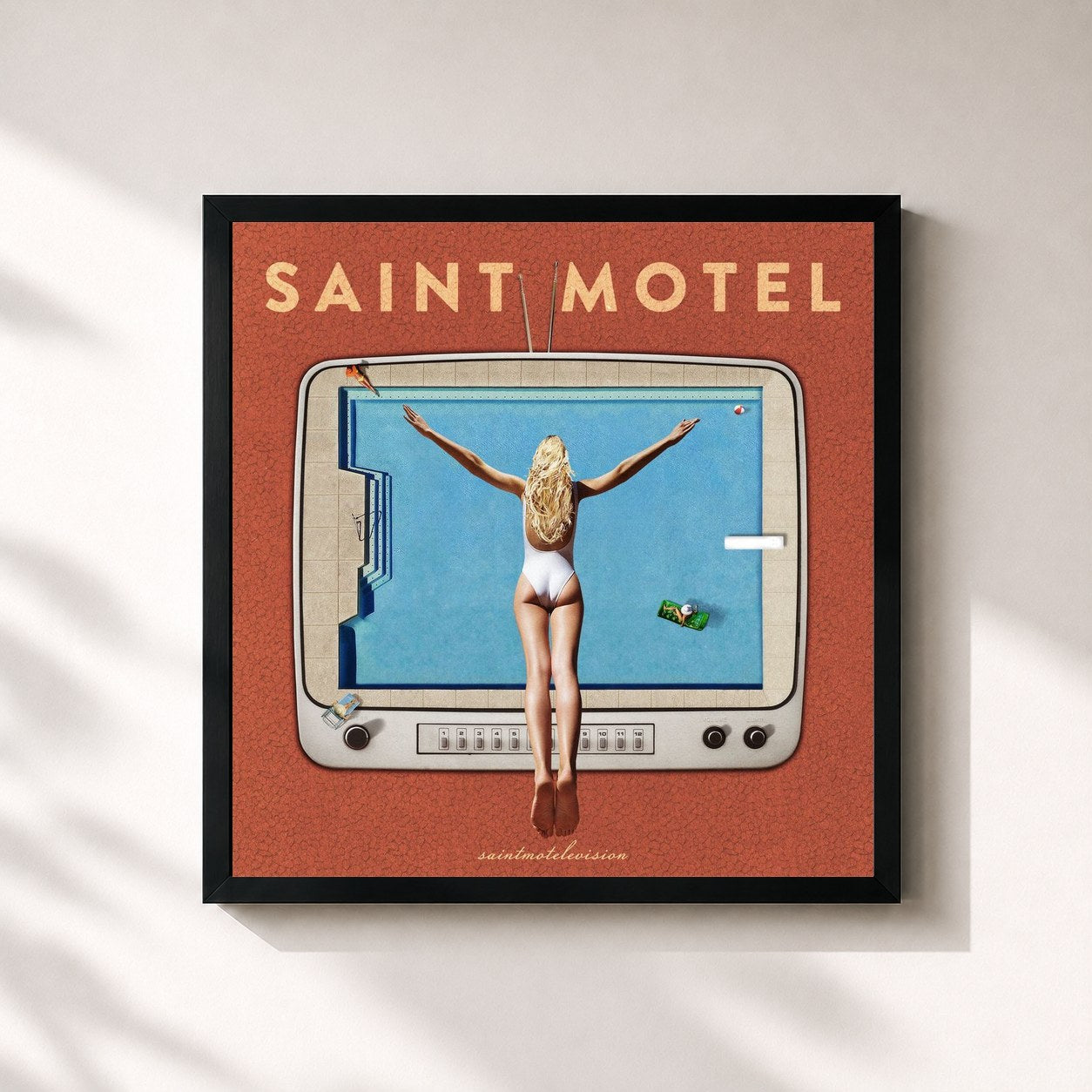 #noir Tableau carré de l'album saintmotelevision de Saint Motel, cadre noir 32x32 cm