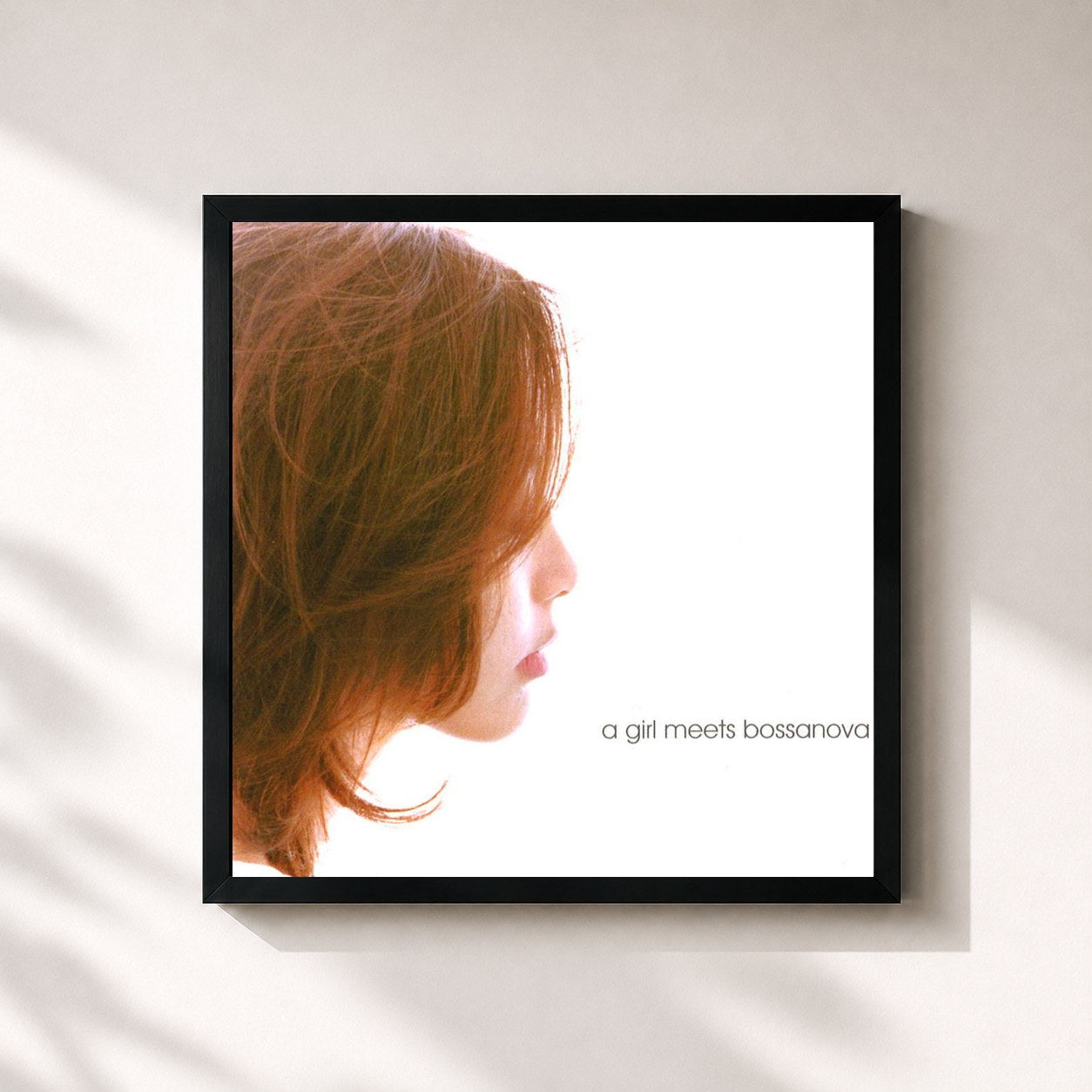 #noir Tableau carré de l'album A Girl Meets Bossanova de Olivia Ong, cadre noir 32x32 cm