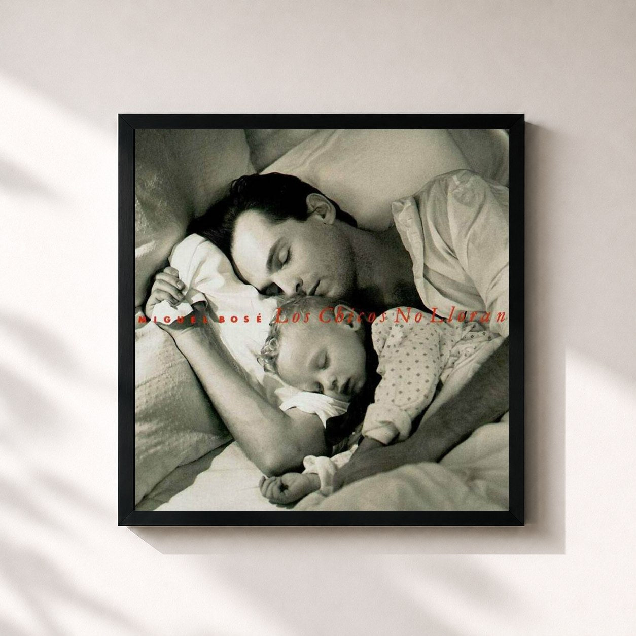 #noir Tableau carré de l'album Los Chicos No Lloran de Miguel Bosé, cadre noir 32x32 cm