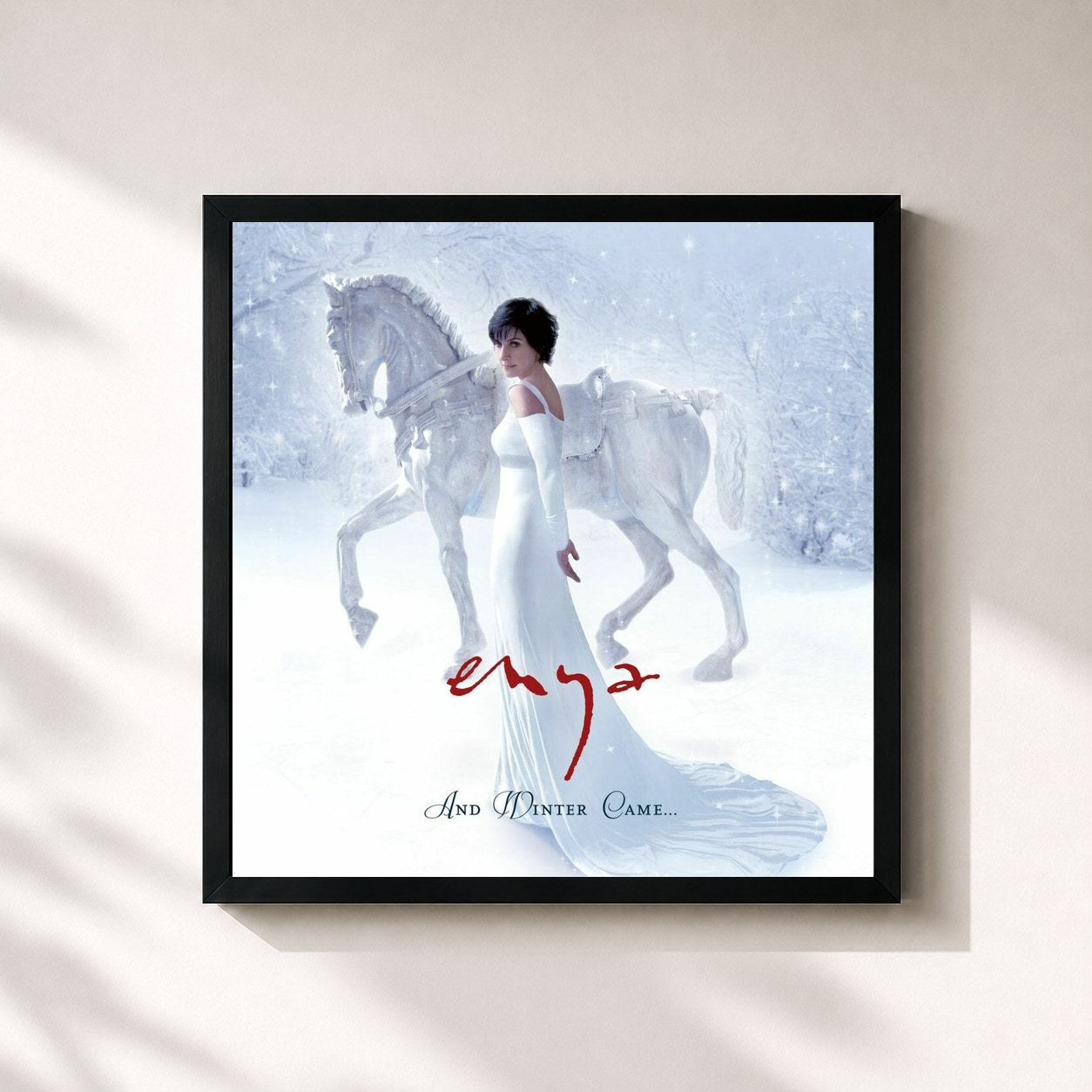 #noir Tableau carré de l'album And Winter Came... de Enya, cadre noir 32x32 cm
