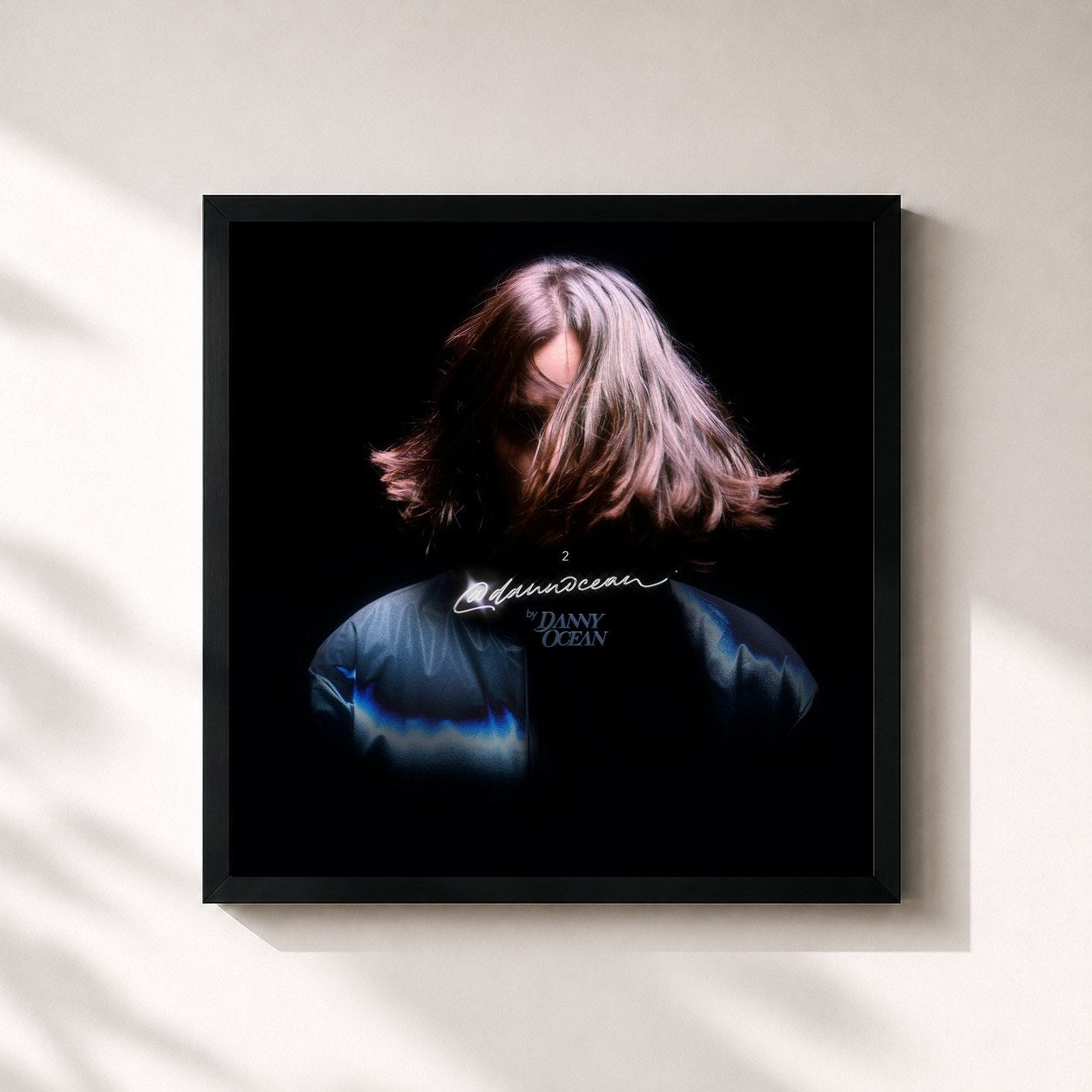 #noir Tableau carré de l'album @dannocean2 de Danny Ocean, cadre noir 32x32 cm
