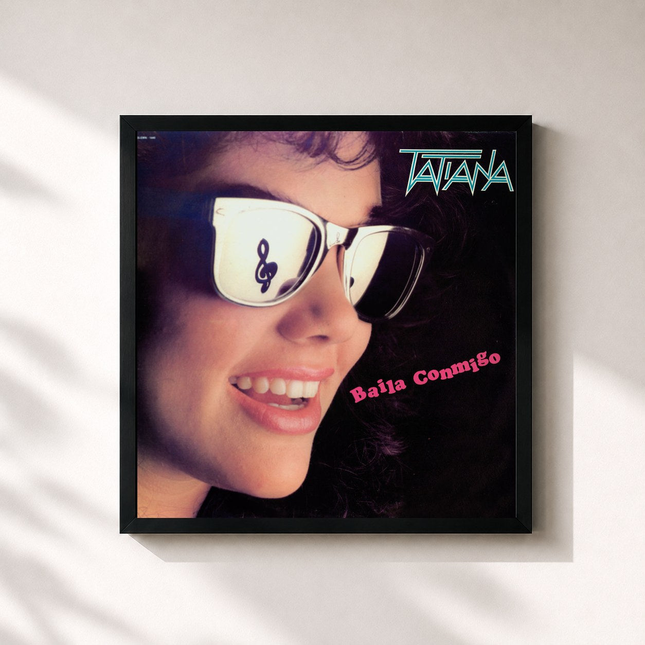 #noir Tableau carré de l'album Baila Conmigo de Tatiana, cadre noir 32x32 cm