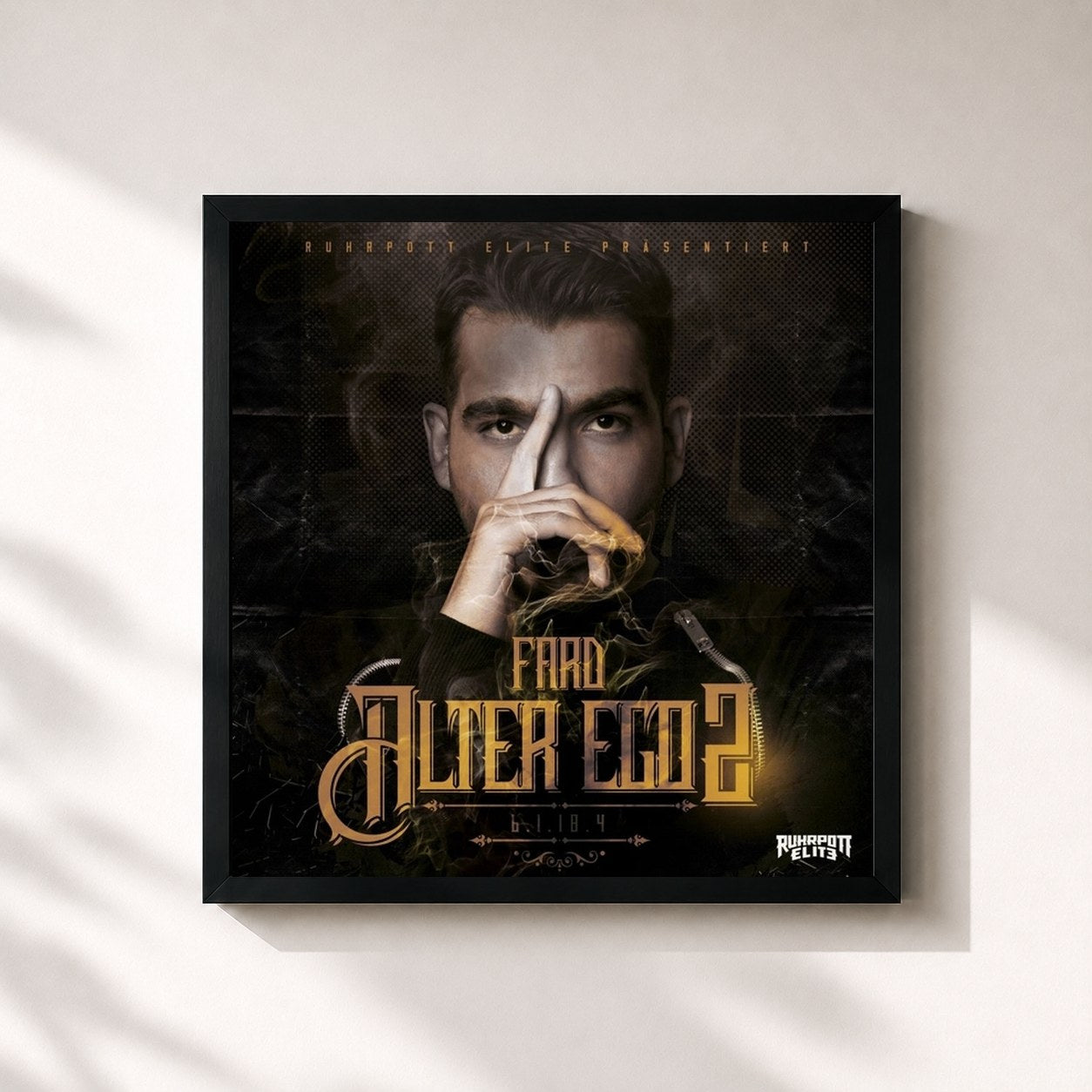 #noir Tableau carré de l'album Alter Ego II de Fard, cadre noir 32x32 cm