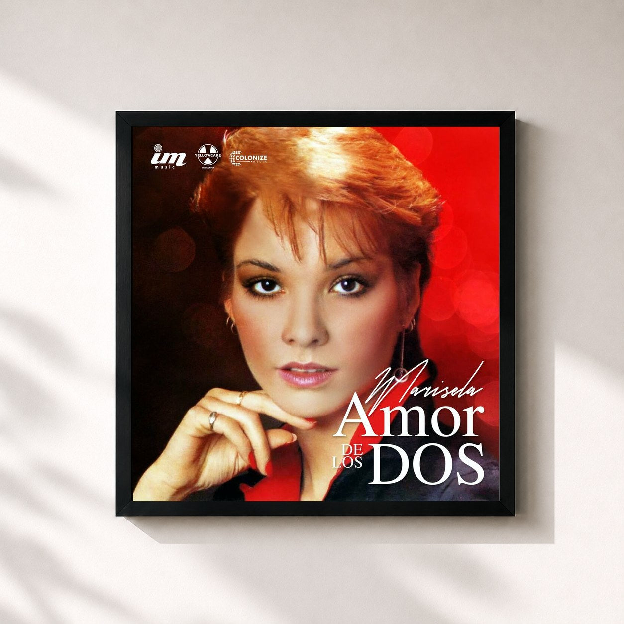 #noir Tableau carré de l'album Amor de Los Dos de Marisela, cadre noir 32x32 cm