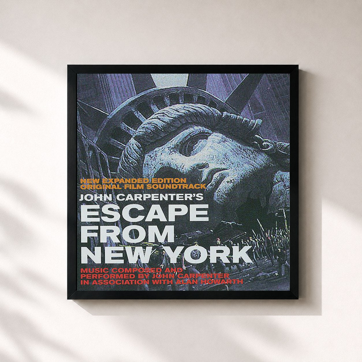 #noir Tableau carré de l'album Escape from New York (Original Motion Picture Soundtrack) de John Carpenter, cadre noir 32x32 cm