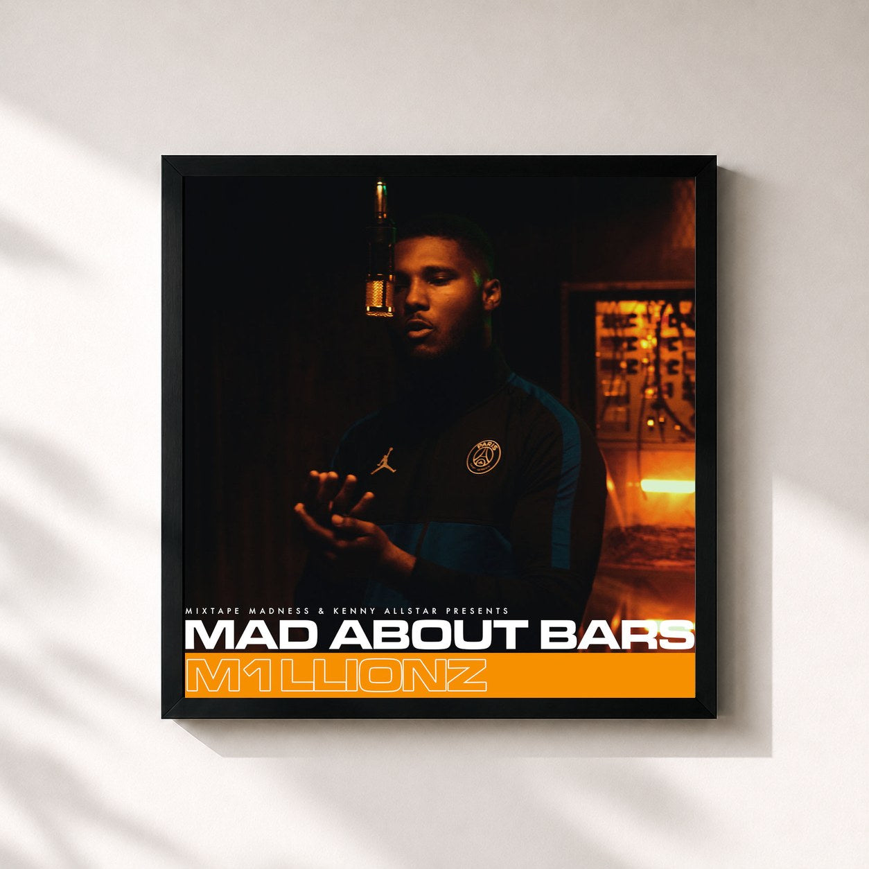 #noir Tableau carré de l'album Mad About Bars - S5-E2 de M1llionz, cadre noir 32x32 cm
