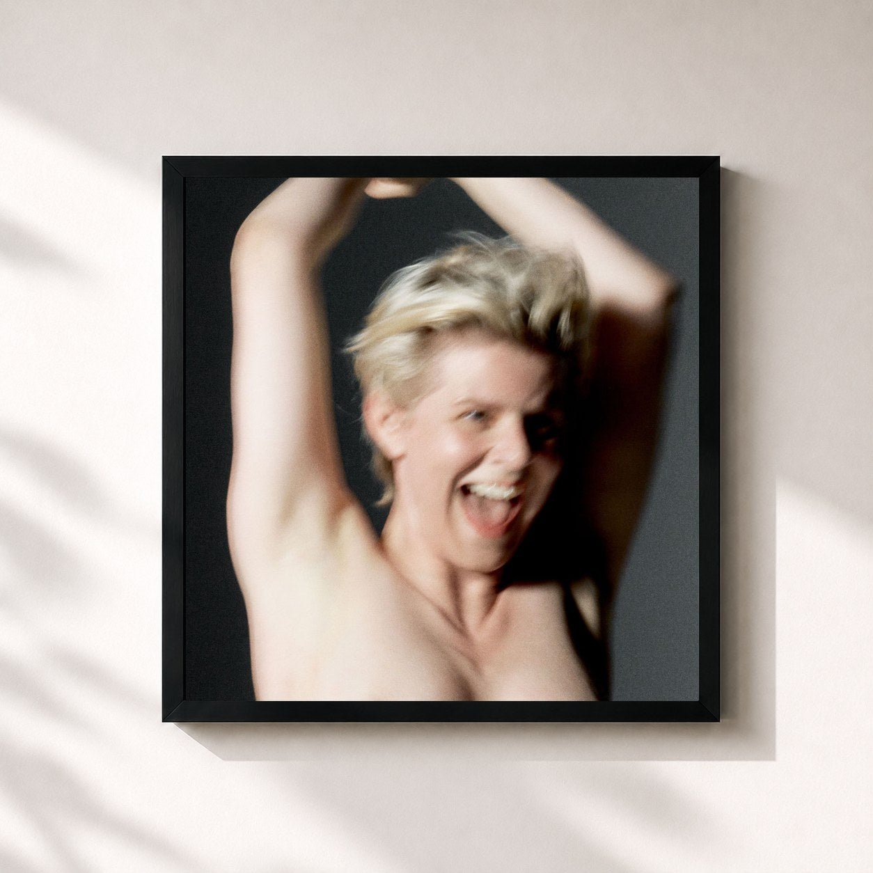 #noir Tableau carré de l'album Sexistential de Robyn, cadre noir 32x32 cm