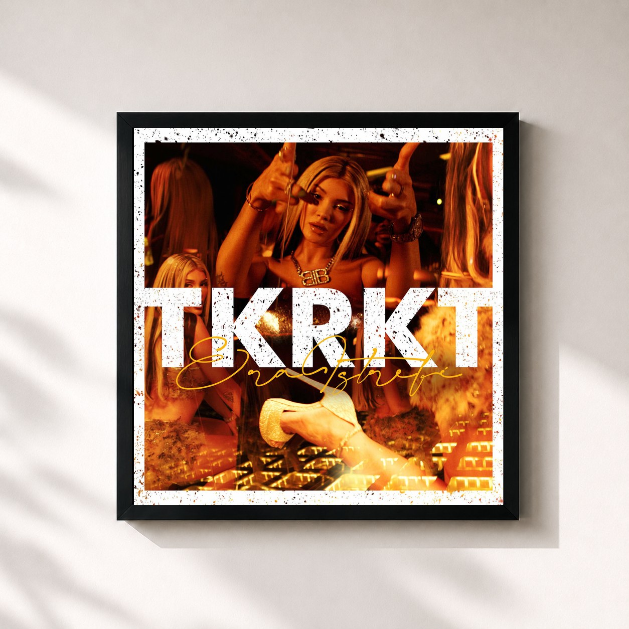 #noir Tableau carré de l'album TKRKT de Era Istrefi, cadre noir 32x32 cm