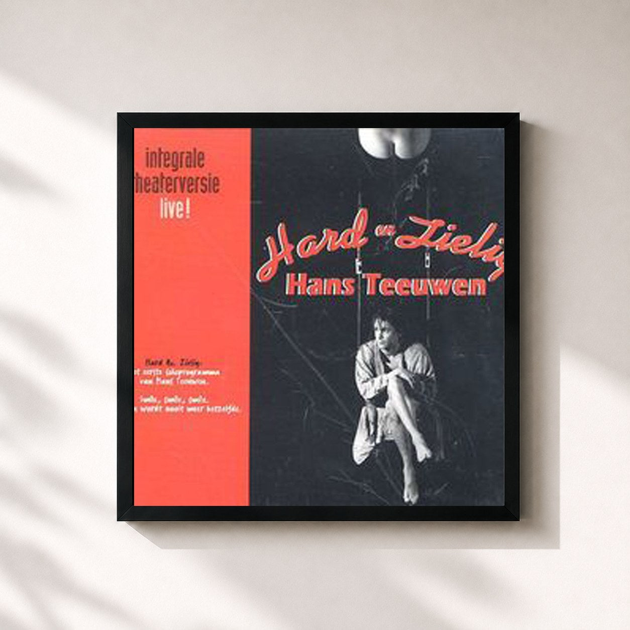 #noir Tableau carré de l'album Hard En Zielig de Hans Teeuwen, cadre noir 32x32 cm