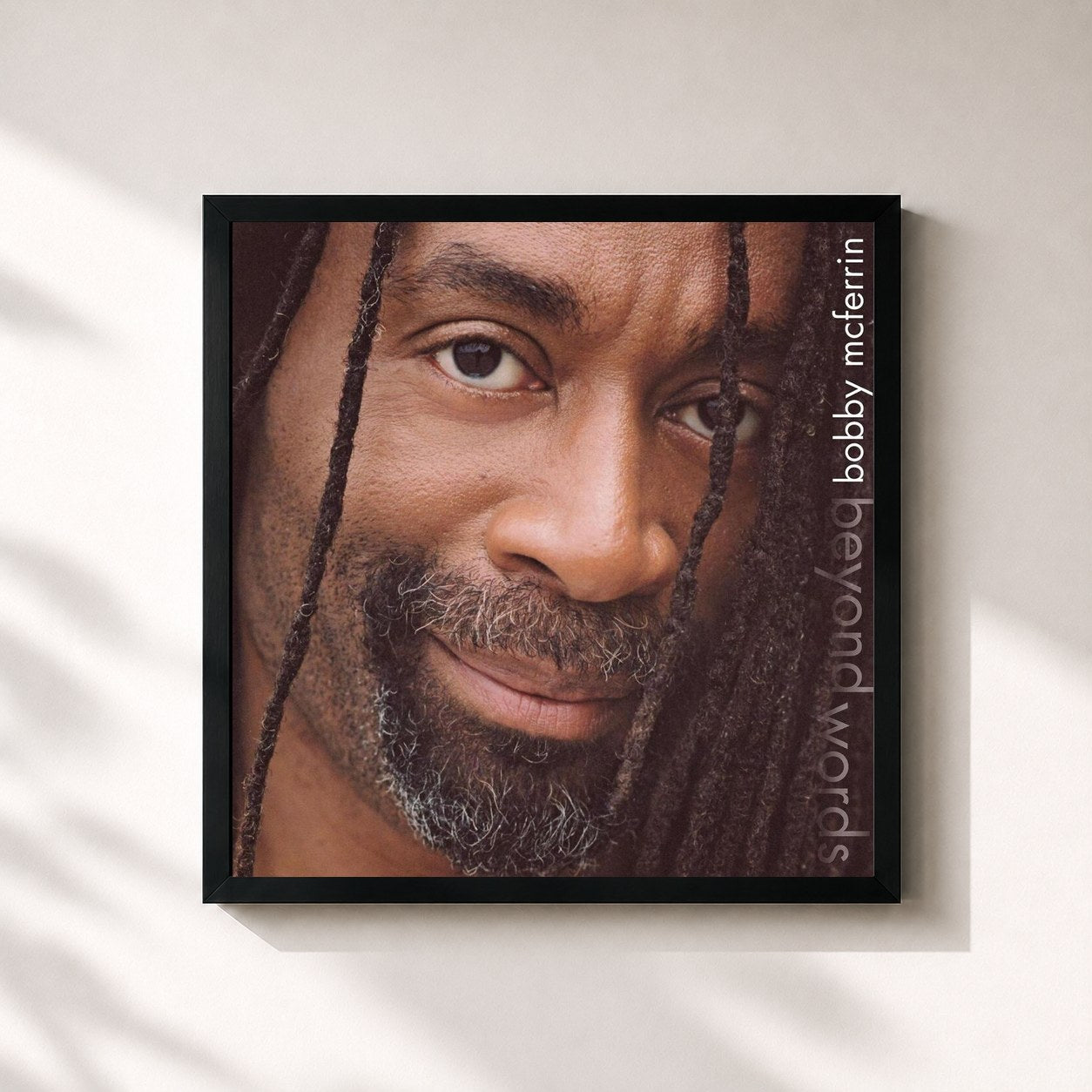 #noir Tableau carré de l'album Beyond Words de Bobby McFerrin, cadre noir 32x32 cm