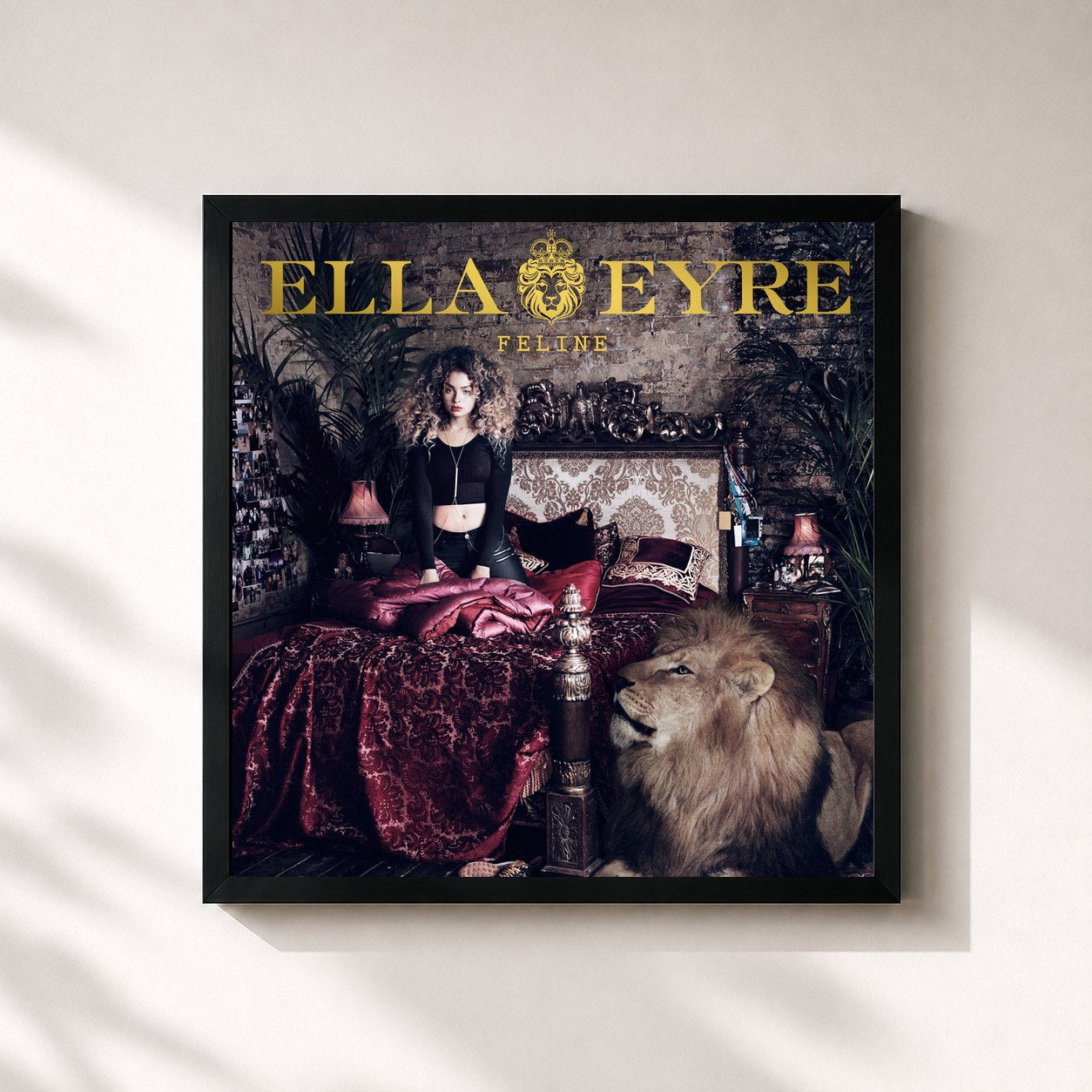 #noir Tableau carré de l'album Feline (Deluxe) de Ella Eyre, cadre noir 32x32 cm