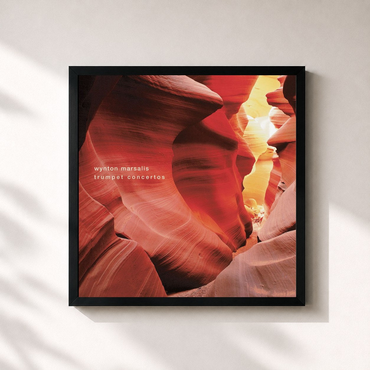 #noir Tableau carré de l'album Trumpet Concertos de Wynton Marsalis, cadre noir 32x32 cm