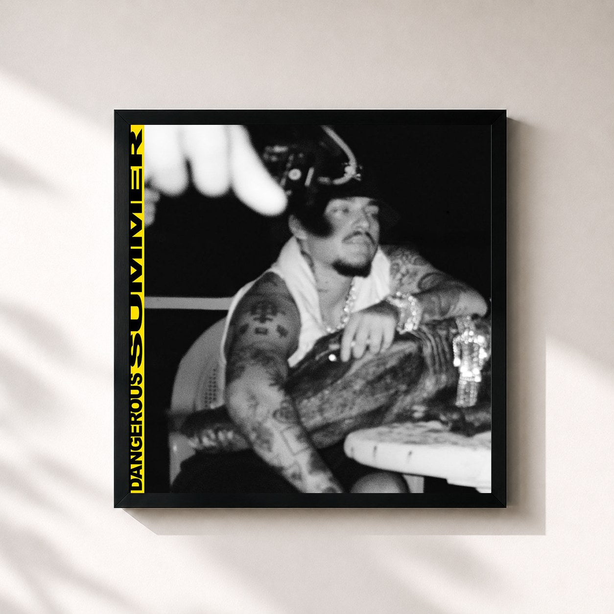 #noir Tableau carré de l'album DANGEROUS SUMMER de Yeat, cadre noir 32x32 cm