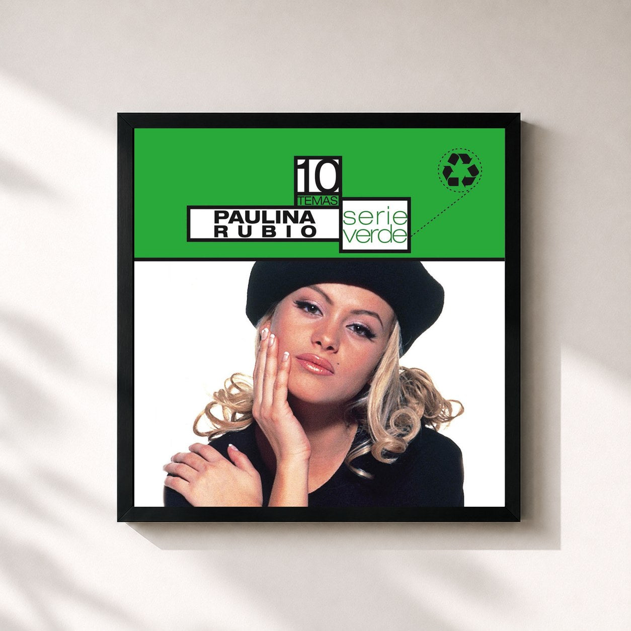 #noir Tableau carré de l'album Serie Verde- Paulina Rubio de Paulina Rubio, cadre noir 32x32 cm