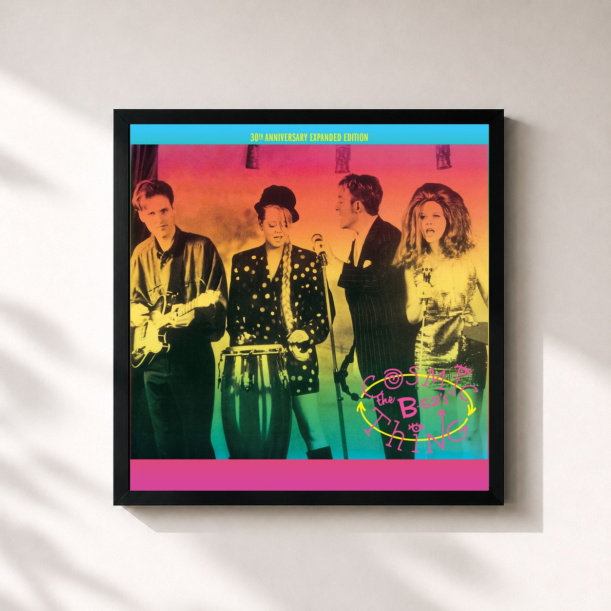 #noir Tableau carré de l'album Cosmic Thing (30th Anniversary Expanded Edition) de The B-52's, cadre noir 32x32 cm
