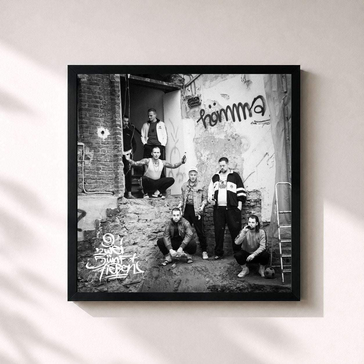 #noir Tableau carré de l'album HÖMMA! de 257ers, cadre noir 32x32 cm