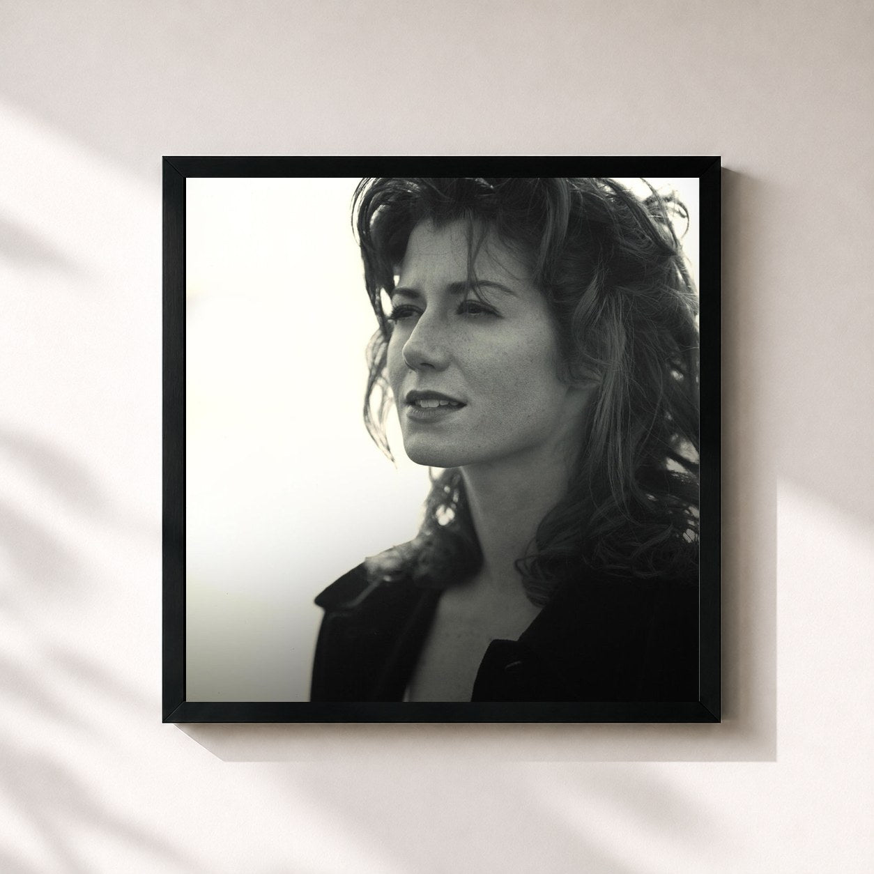 #noir Tableau carré de l'album Behind The Eyes (25th Anniversary Expanded Edition) de Amy Grant, cadre noir 32x32 cm