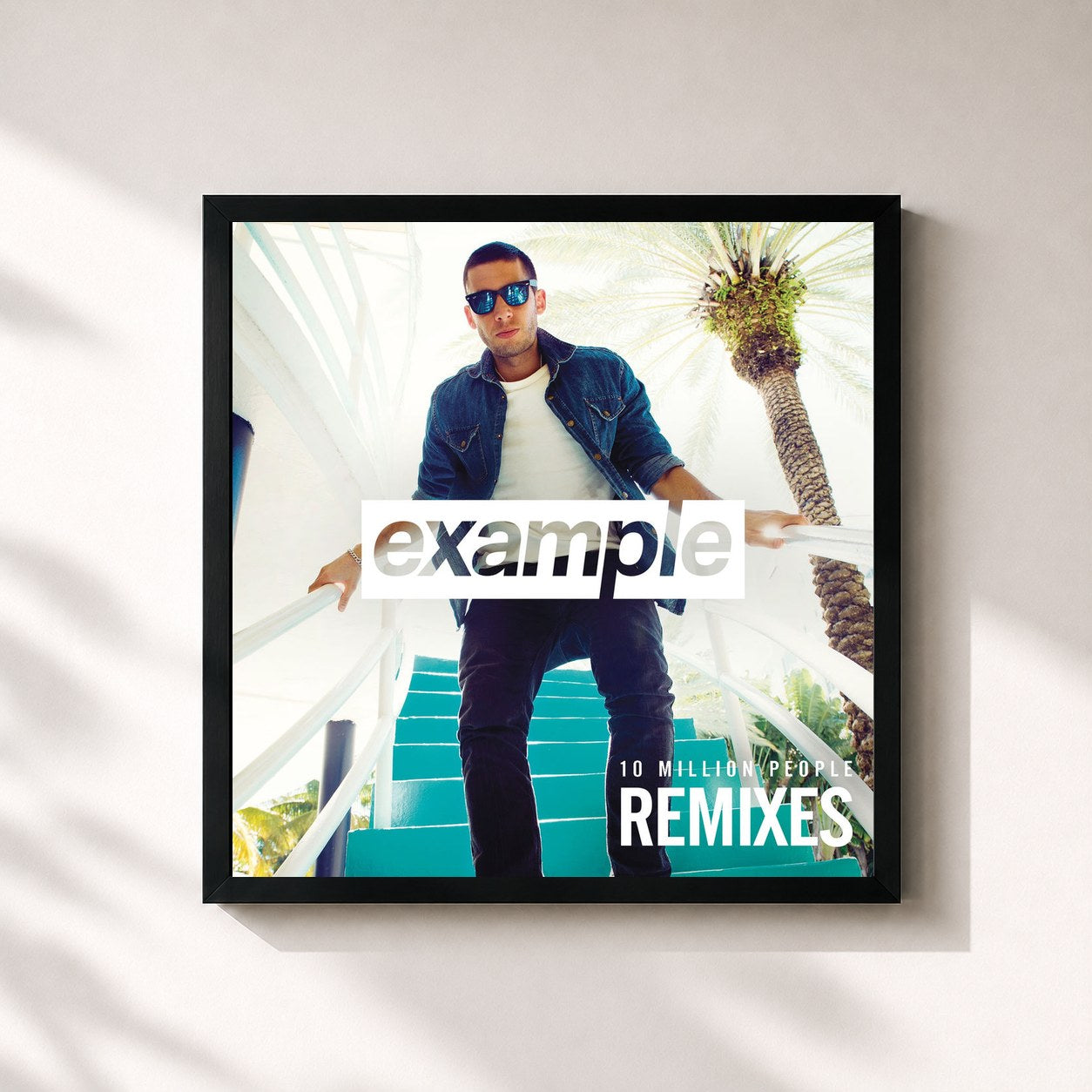 #noir Tableau carré de l'album 10 Million People (Remixes) de Example, cadre noir 32x32 cm