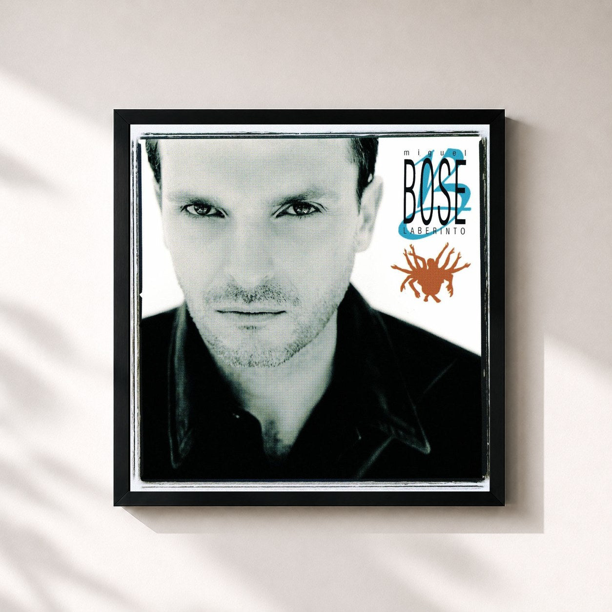 #noir Tableau carré de l'album Laberinto (Special Edition) de Miguel Bosé, cadre noir 32x32 cm