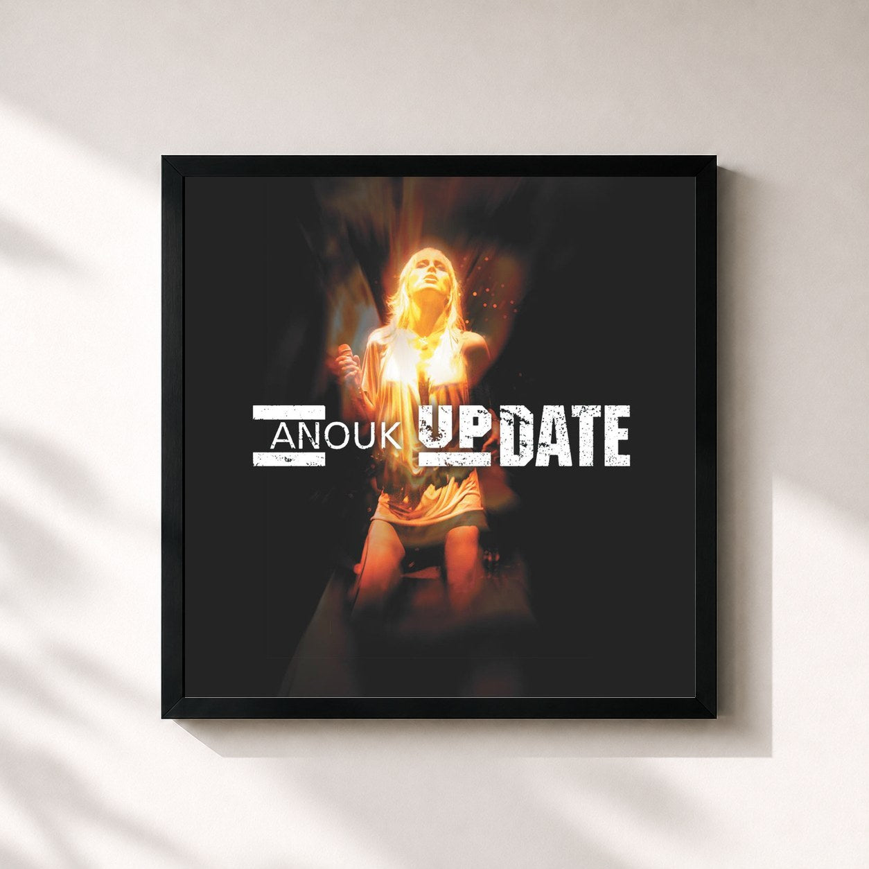 #noir Tableau carré de l'album Update de Anouk, cadre noir 32x32 cm