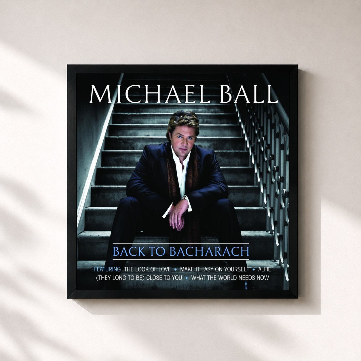 #noir Tableau carré de l'album Back To Bacharach de Michael Ball, cadre noir 32x32 cm