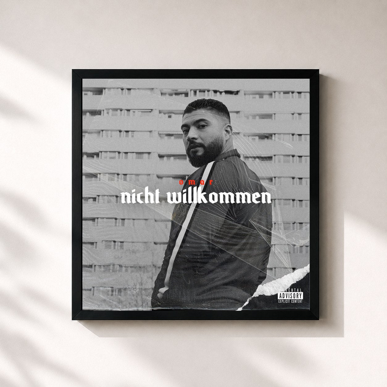 #noir Tableau carré de l'album Nicht Willkommen de Omar, cadre noir 32x32 cm
