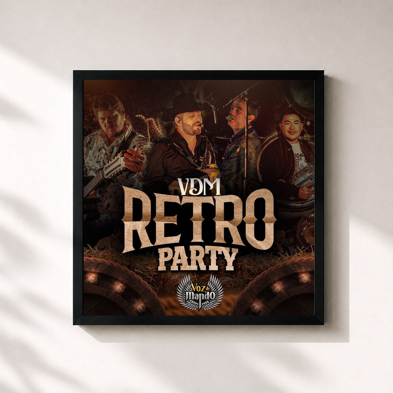#noir Tableau carré de l'album VDM Retro Party de Voz de Mando, cadre noir 32x32 cm