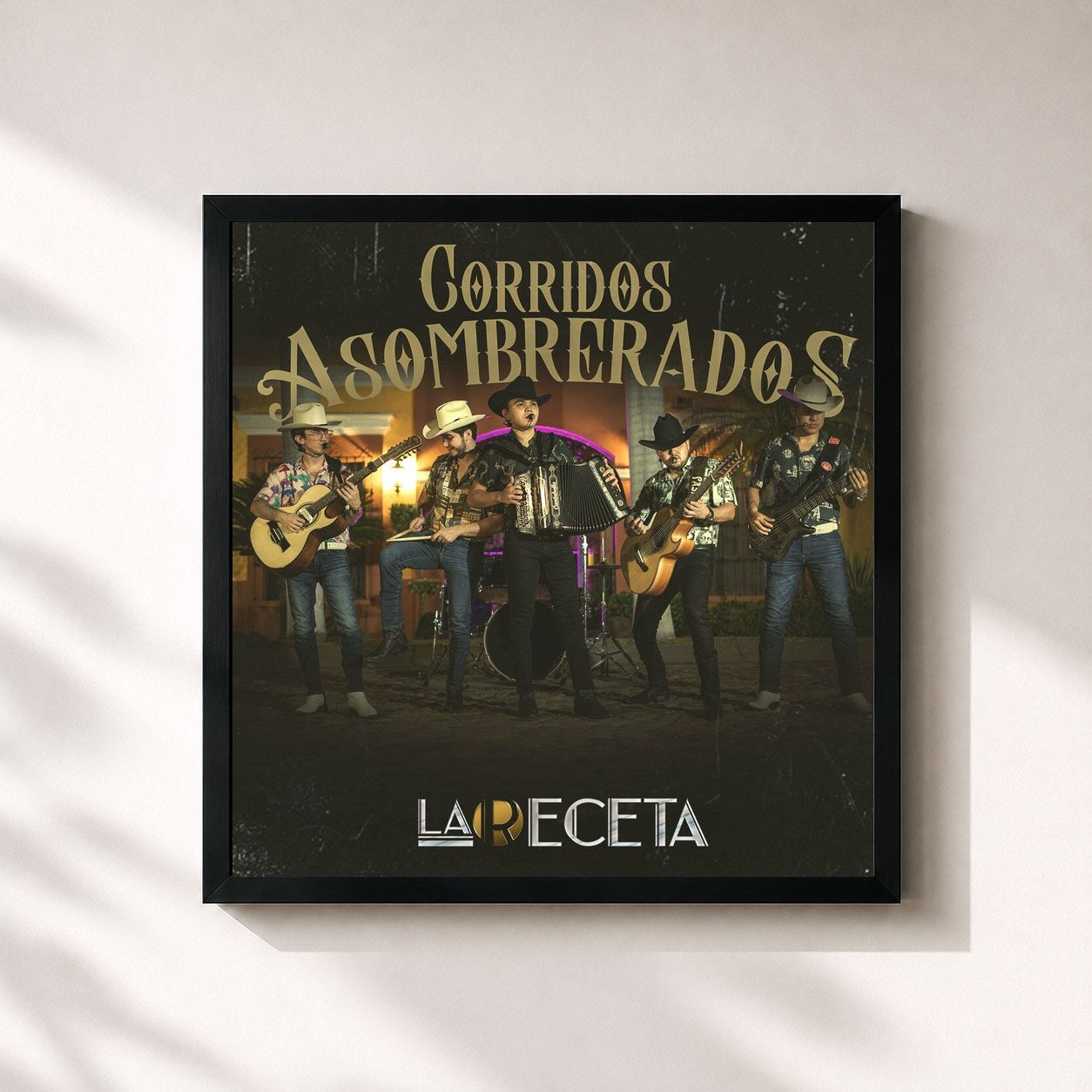 #noir Tableau carré de l'album Corridos Asombrerados de LA RECETA, cadre noir 32x32 cm