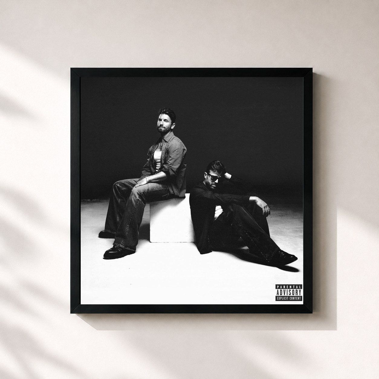 #noir Tableau carré de l'album NO HArD FEELINGS de Marc E. Bassy, cadre noir 32x32 cm