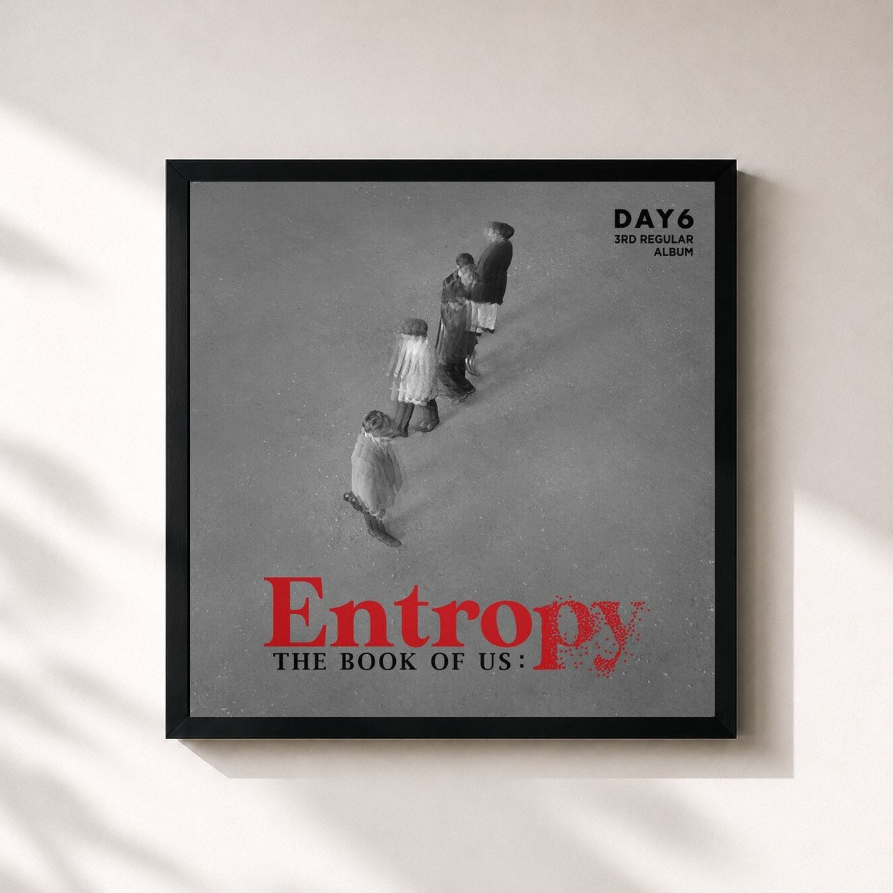 #noir Tableau carré de l'album The Book of Us : Entropy de DAY6 , cadre noir 32x32 cm
