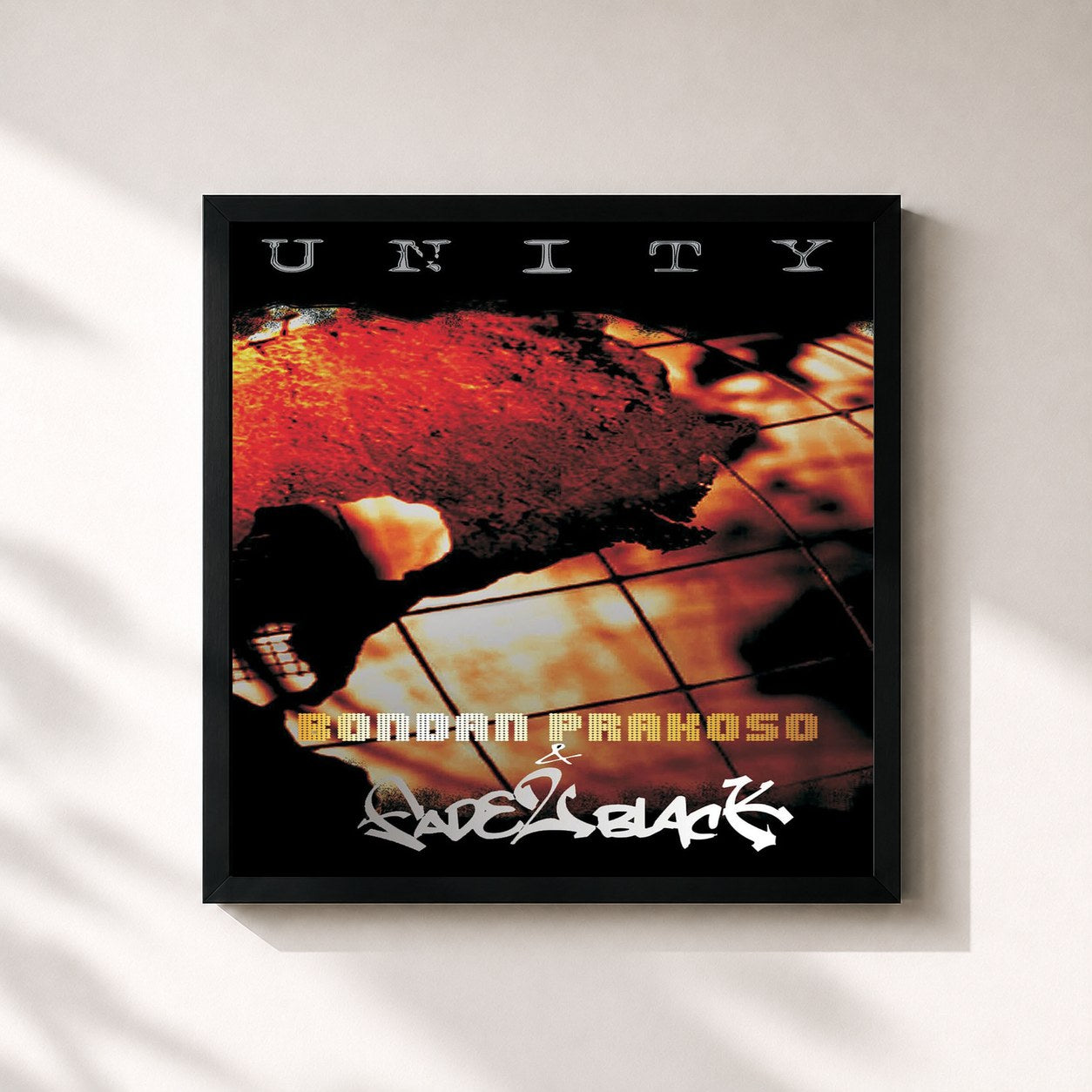 #noir Tableau carré de l'album Unity de Bondan Prakoso, cadre noir 32x32 cm