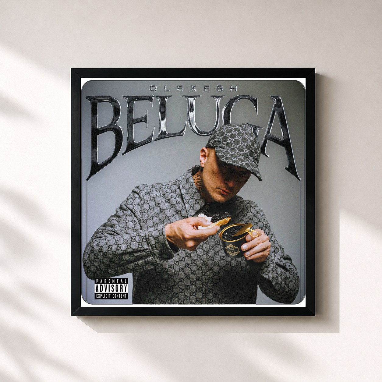#noir Tableau carré de l'album Beluga de Olexesh, cadre noir 32x32 cm