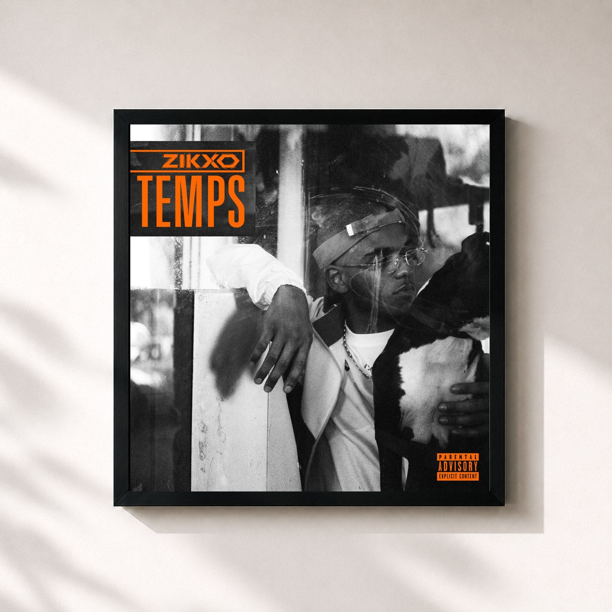 #noir Tableau carré de l'album Temps de Zikxo, cadre noir 32x32 cm