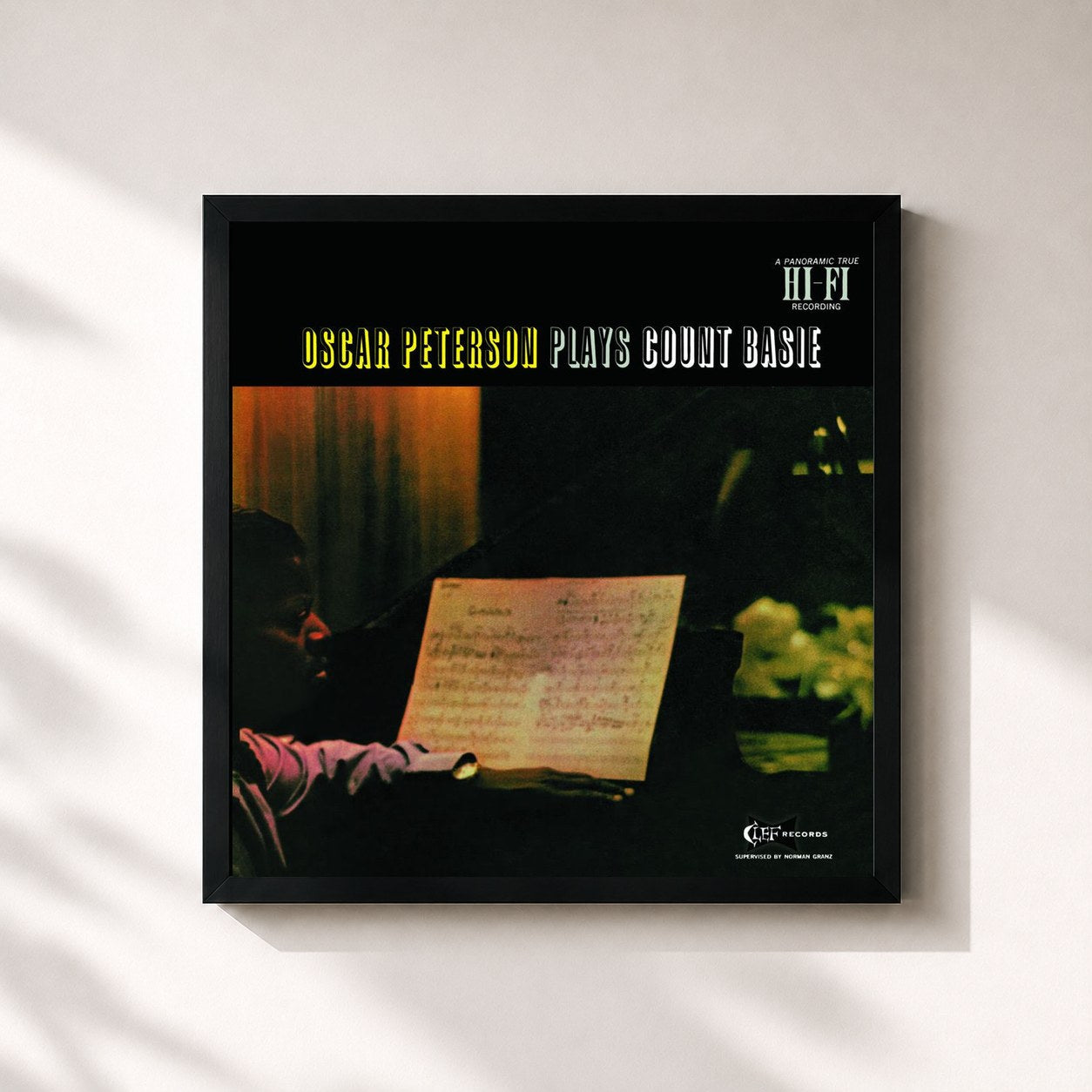 #noir Tableau carré de l'album Oscar Peterson Plays Count Basie de Oscar Peterson, cadre noir 32x32 cm