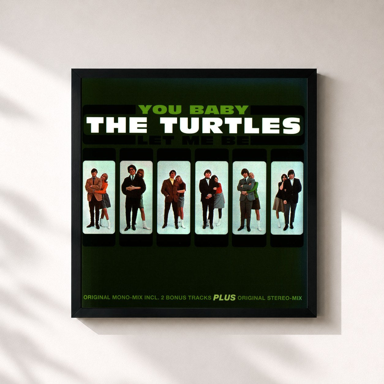 #noir Tableau carré de l'album You Baby / Let Me Be de The Turtles, cadre noir 32x32 cm