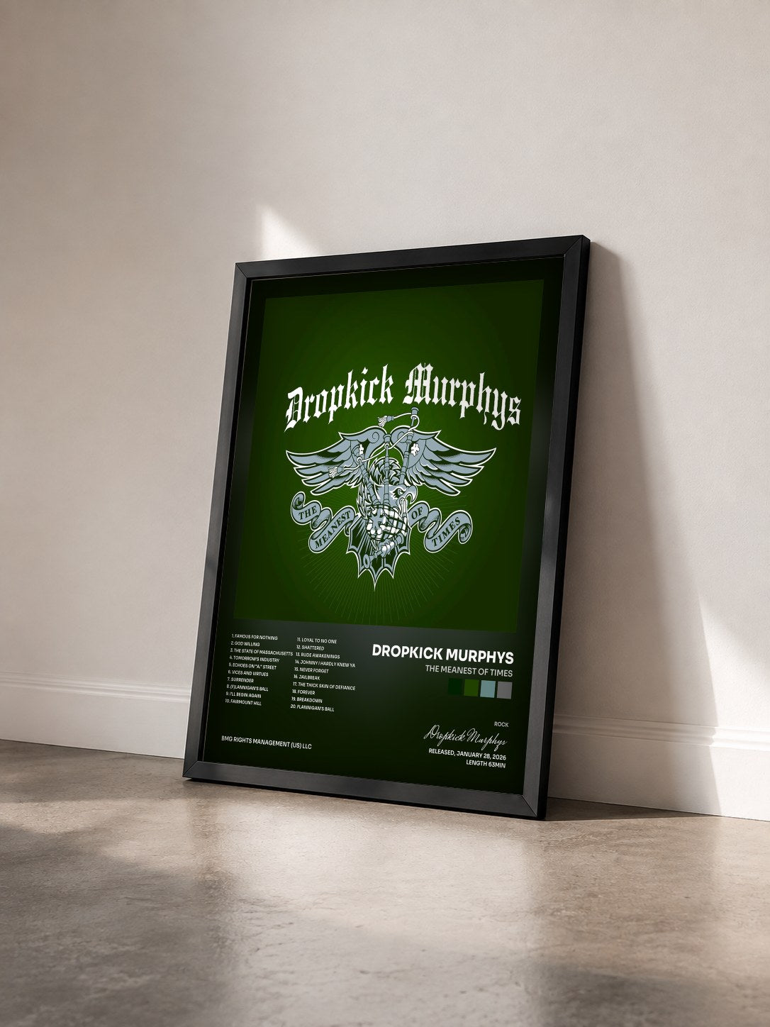 #noir Tableau de l'album The Meanest of Times de Dropkick Murphys vu de trois quarts, cadre noir