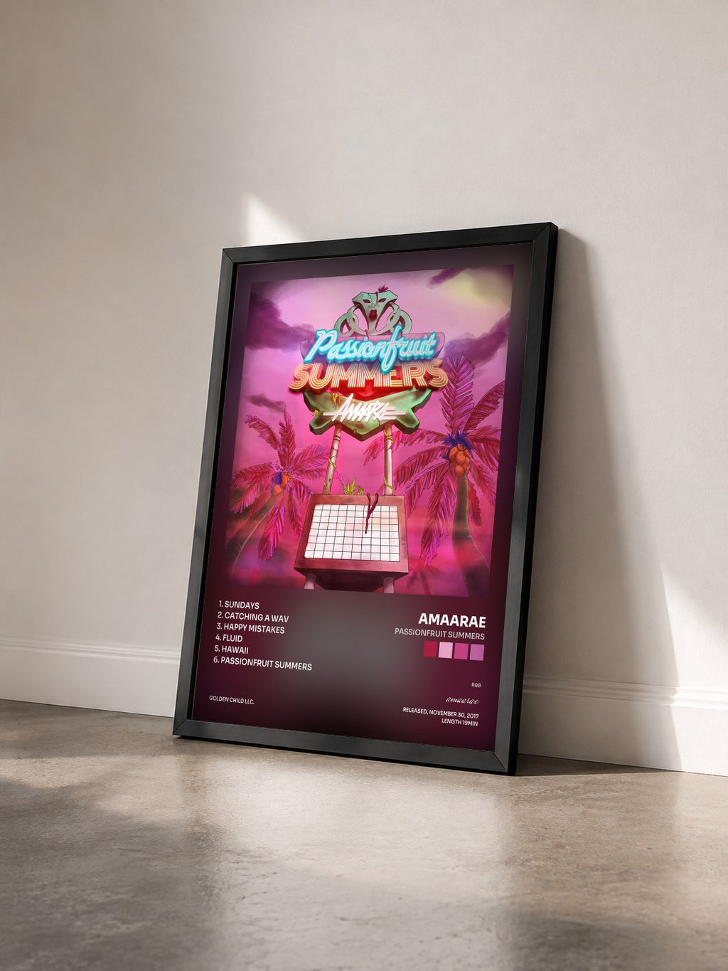 #noir Tableau de l'album Passionfruit Summers de amaarae vu de trois quarts, cadre noir