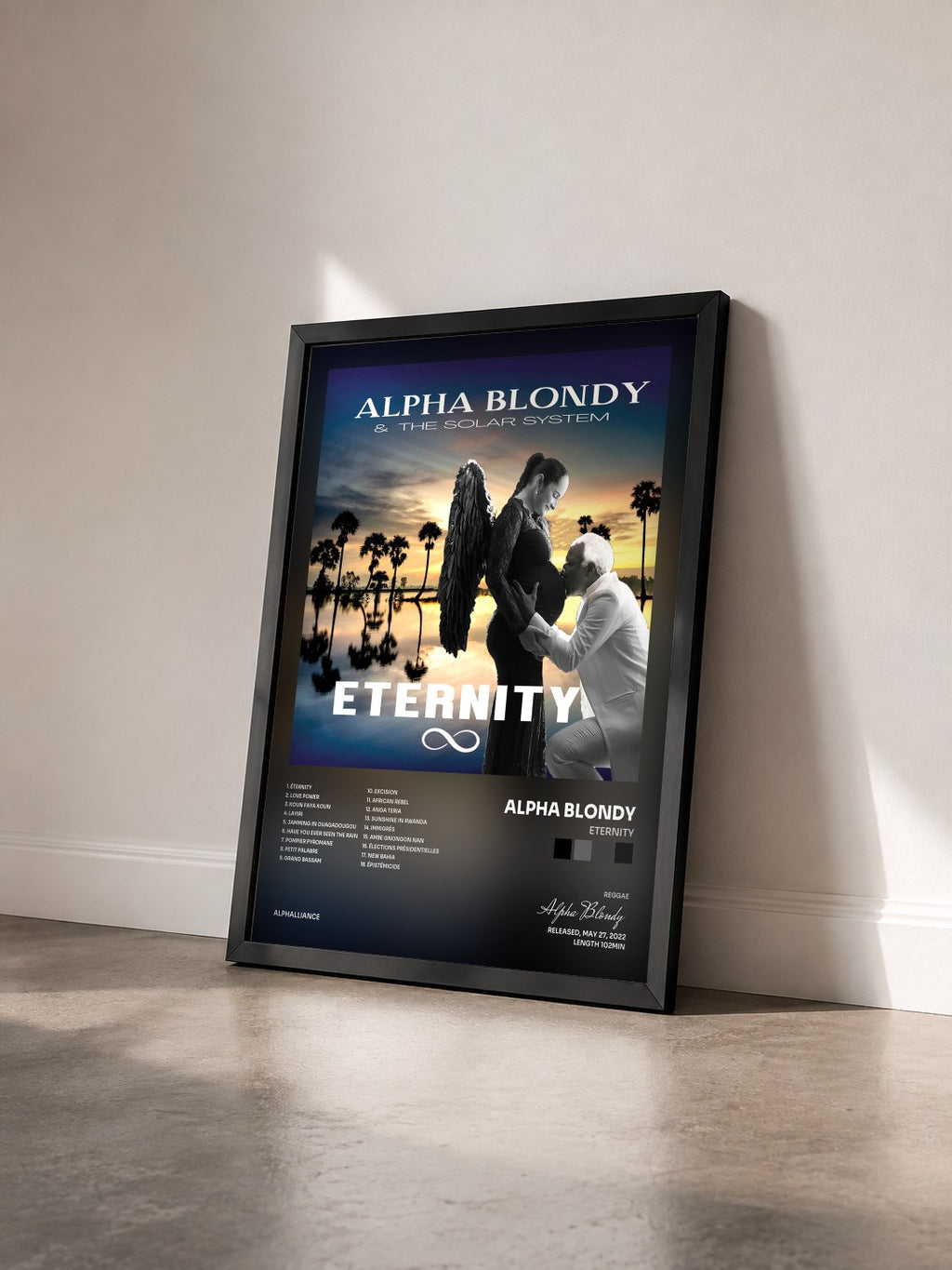 #noir Tableau de l'album Eternity de Alpha Blondy vu de trois quarts, cadre noir