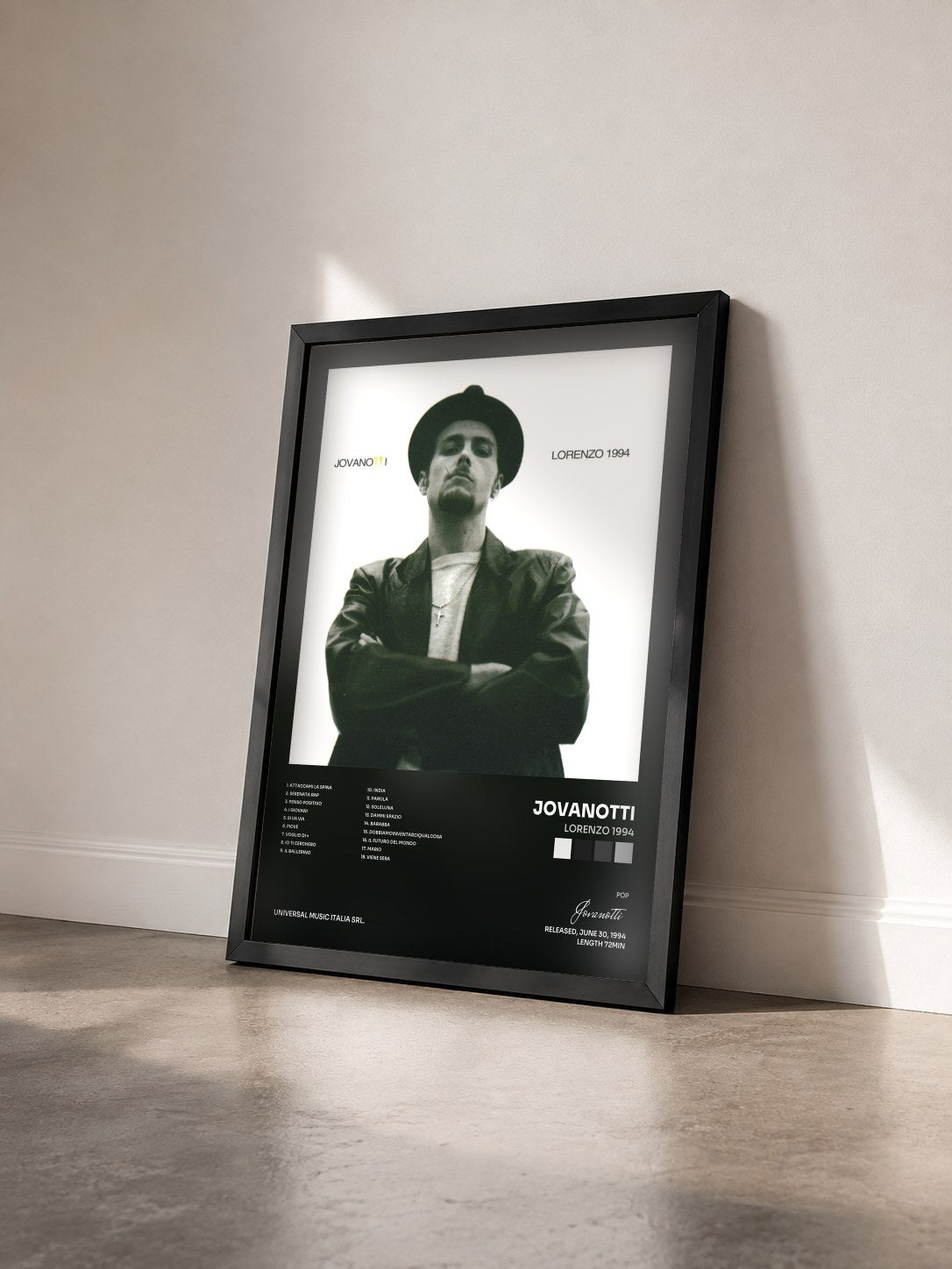 #noir Tableau de l'album Lorenzo 1994 de Jovanotti vu de trois quarts, cadre noir