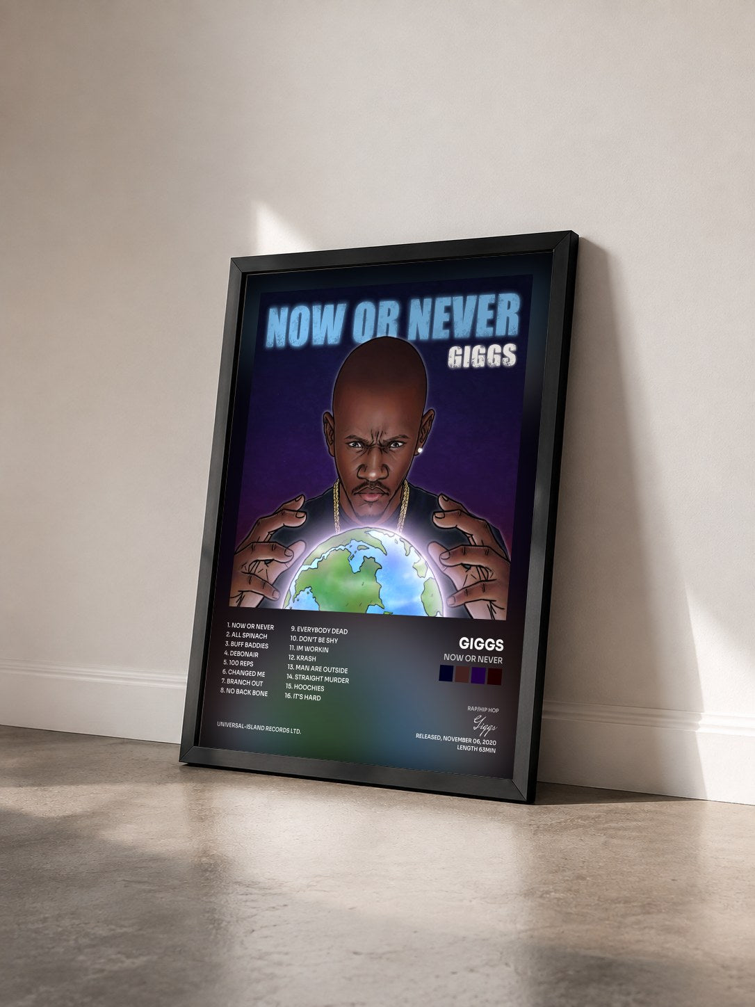 #noir Tableau de l'album Now Or Never de Giggs vu de trois quarts, cadre noir