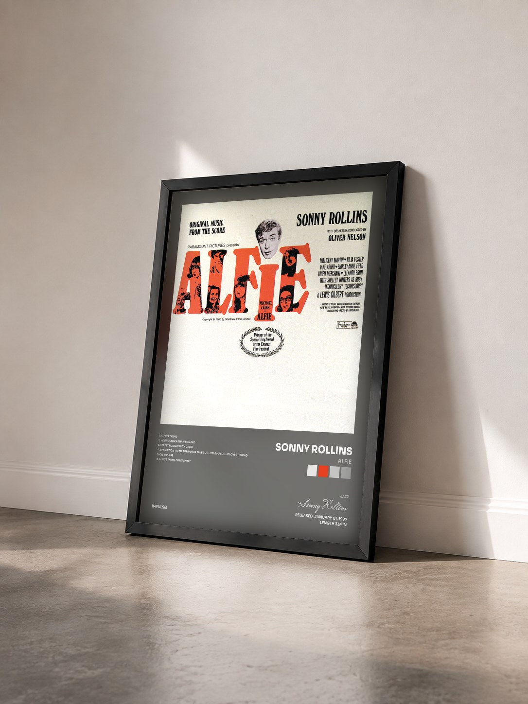 #noir Tableau de l'album Alfie de Sonny Rollins vu de trois quarts, cadre noir