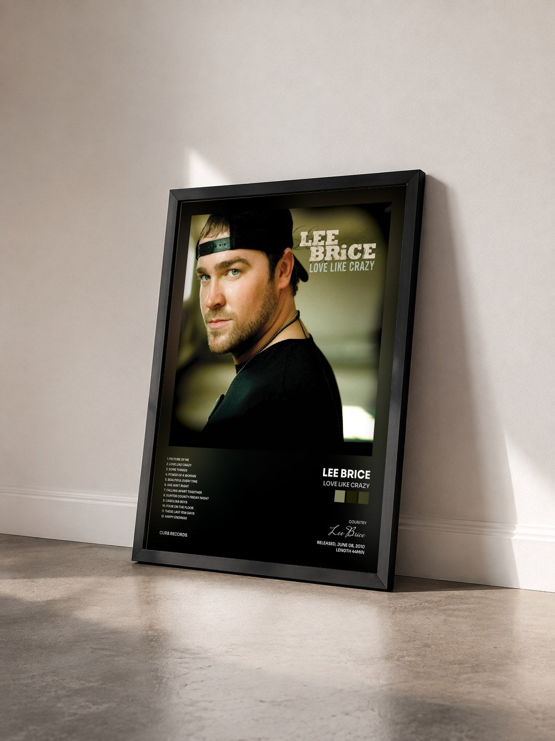 #noir Tableau de l'album Love Like Crazy de Lee Brice vu de trois quarts, cadre noir