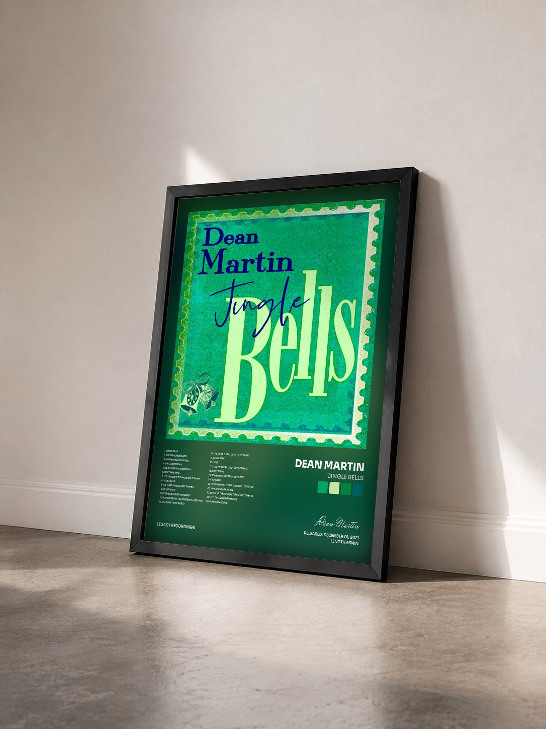 #noir Tableau de l'album Jingle Bells de Dean Martin vu de trois quarts, cadre noir
