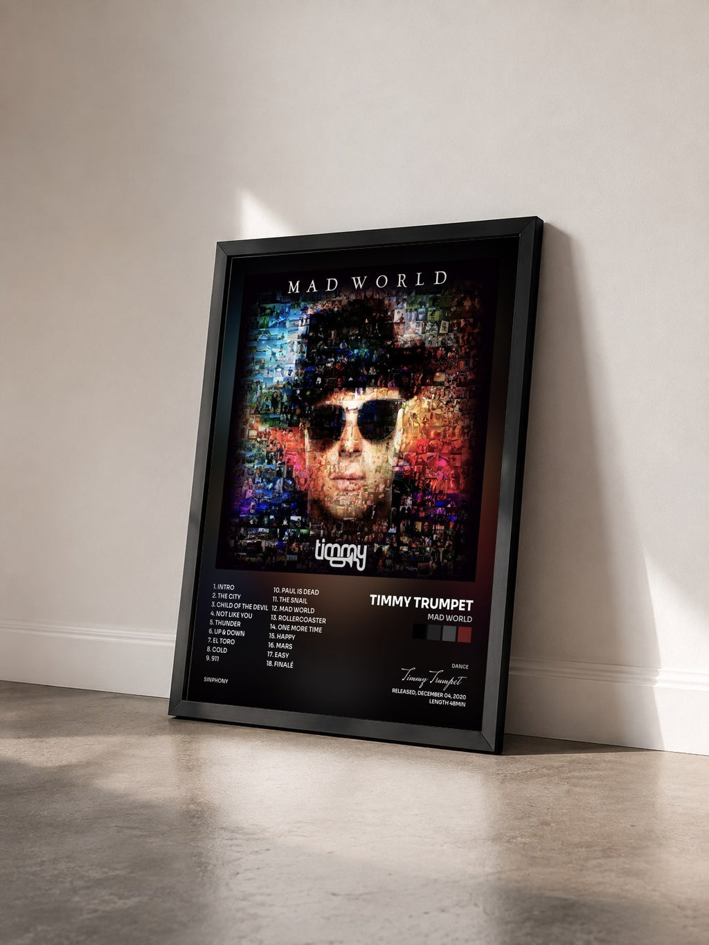 #noir Tableau de l'album Mad World de Timmy Trumpet vu de trois quarts, cadre noir