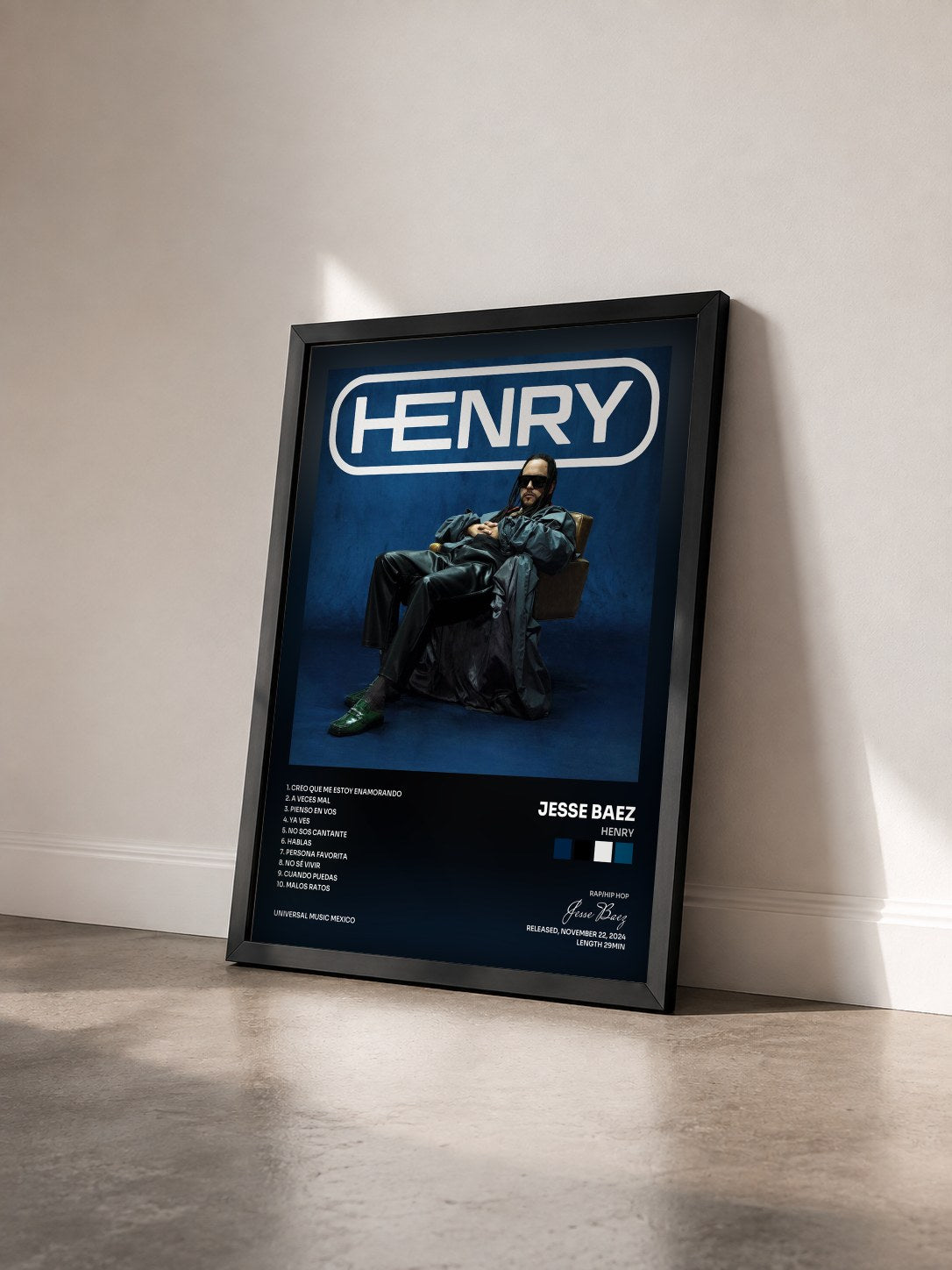 #noir Tableau de l'album HENRY de Jesse Baez vu de trois quarts, cadre noir