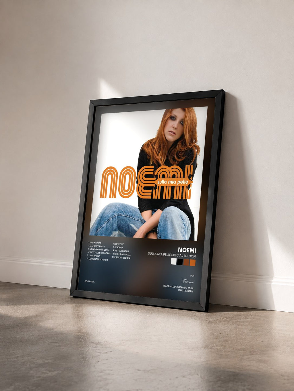 #noir Tableau de l'album Sulla Mia Pelle Special Edition de Noemi vu de trois quarts, cadre noir